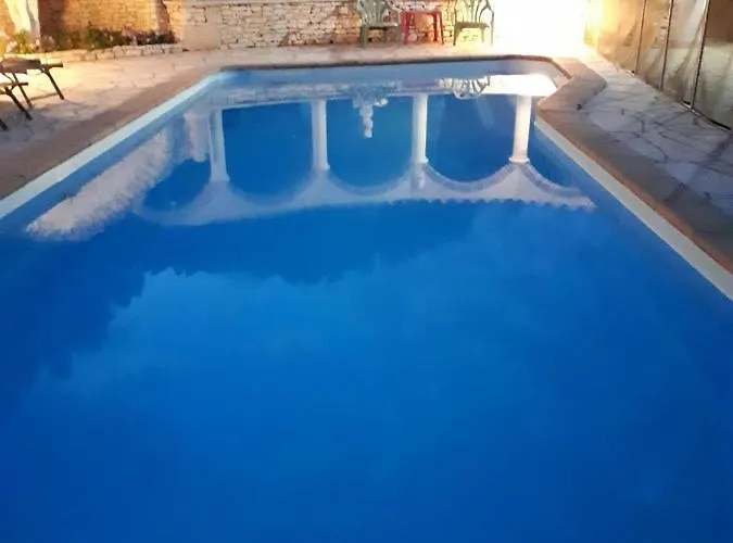 Vendégház Domaine De Foresta 4*