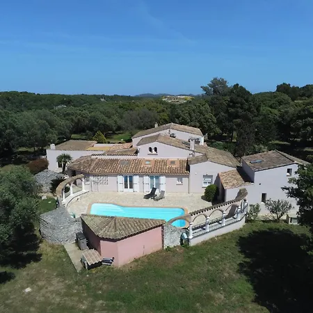 Pensjonat Domaine De Foresta 4*