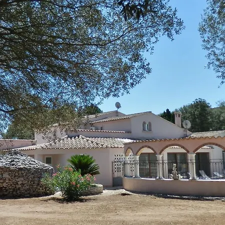 Domaine De Foresta 4*